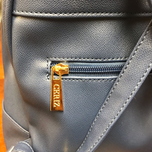 Backpack - Picture 5 of 8